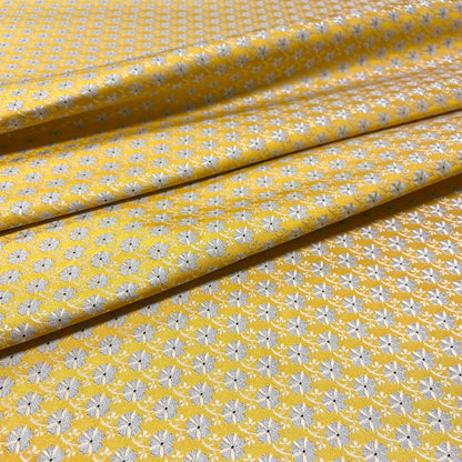 Floral jacquard – yellow with silver pattern