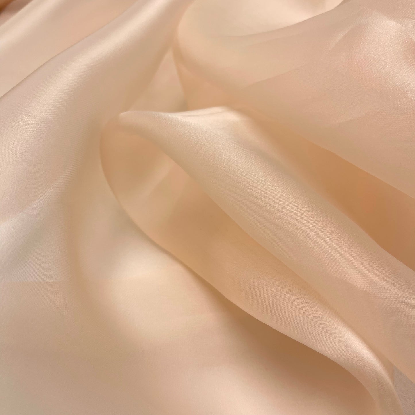 Silk organza – Light peach