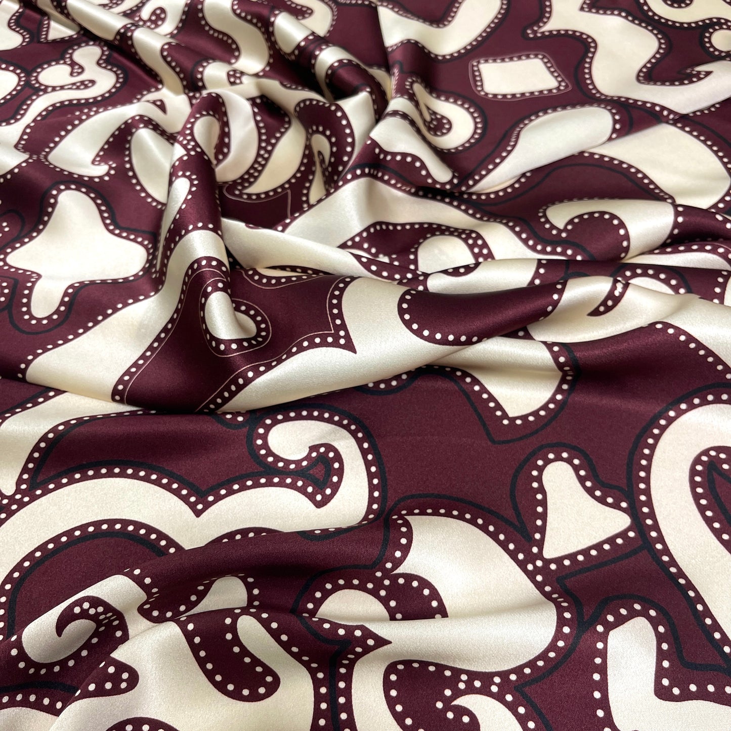 Abstract Fantasy Bordeaux and Ivory Silk Satin – 2.80 × 1.40 m
