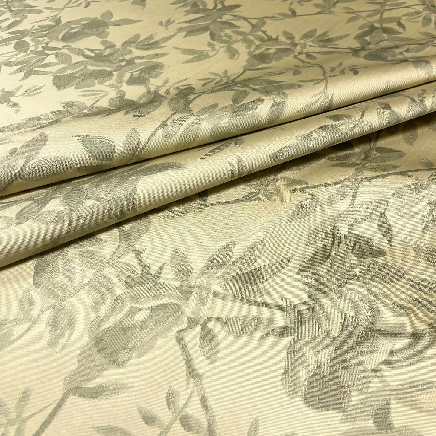 Jacquard floreale satinato – Giallo botanico