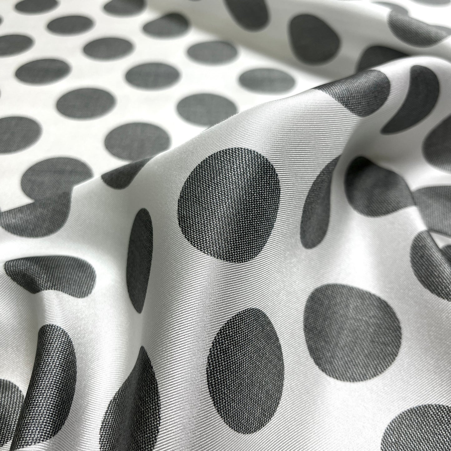 Mother-of-Pearl Grey Polka Dot Silk Twill