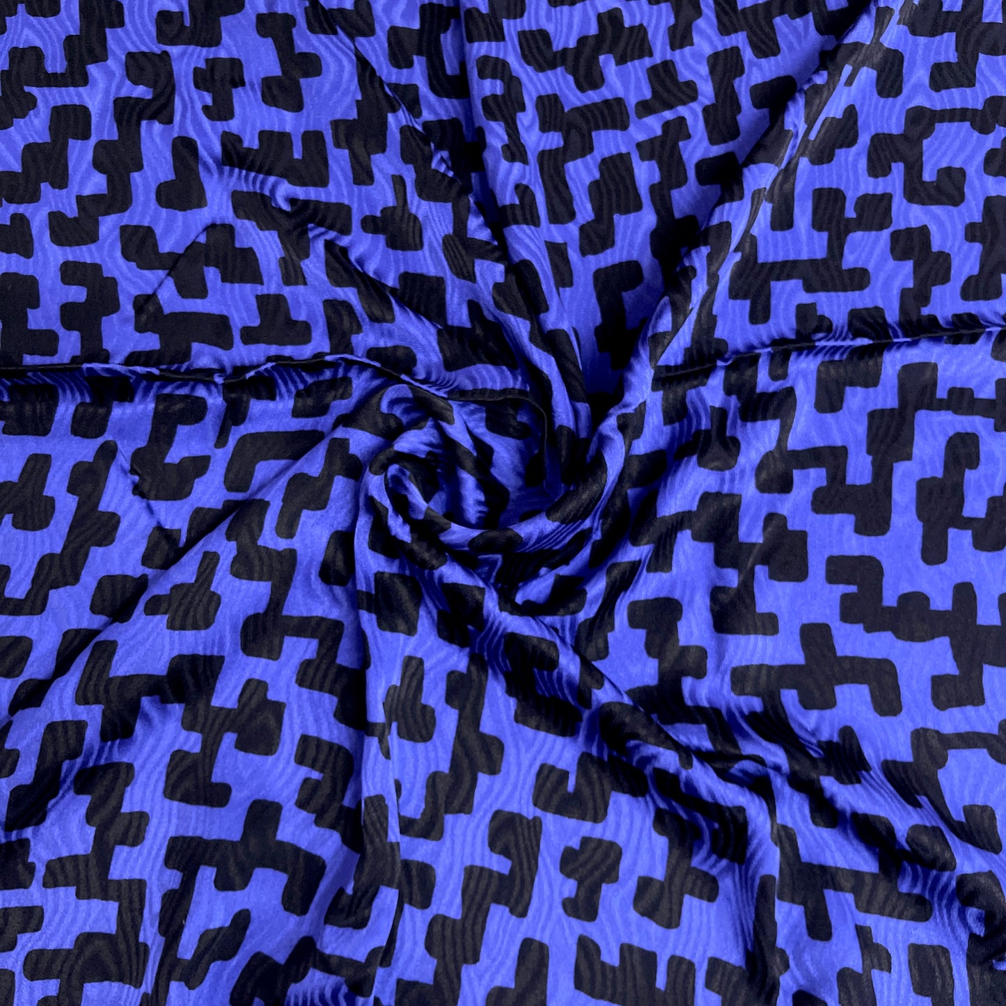 Seta Jacquard Geometrica Blu Elettrico – 1,50 × 1,40 m