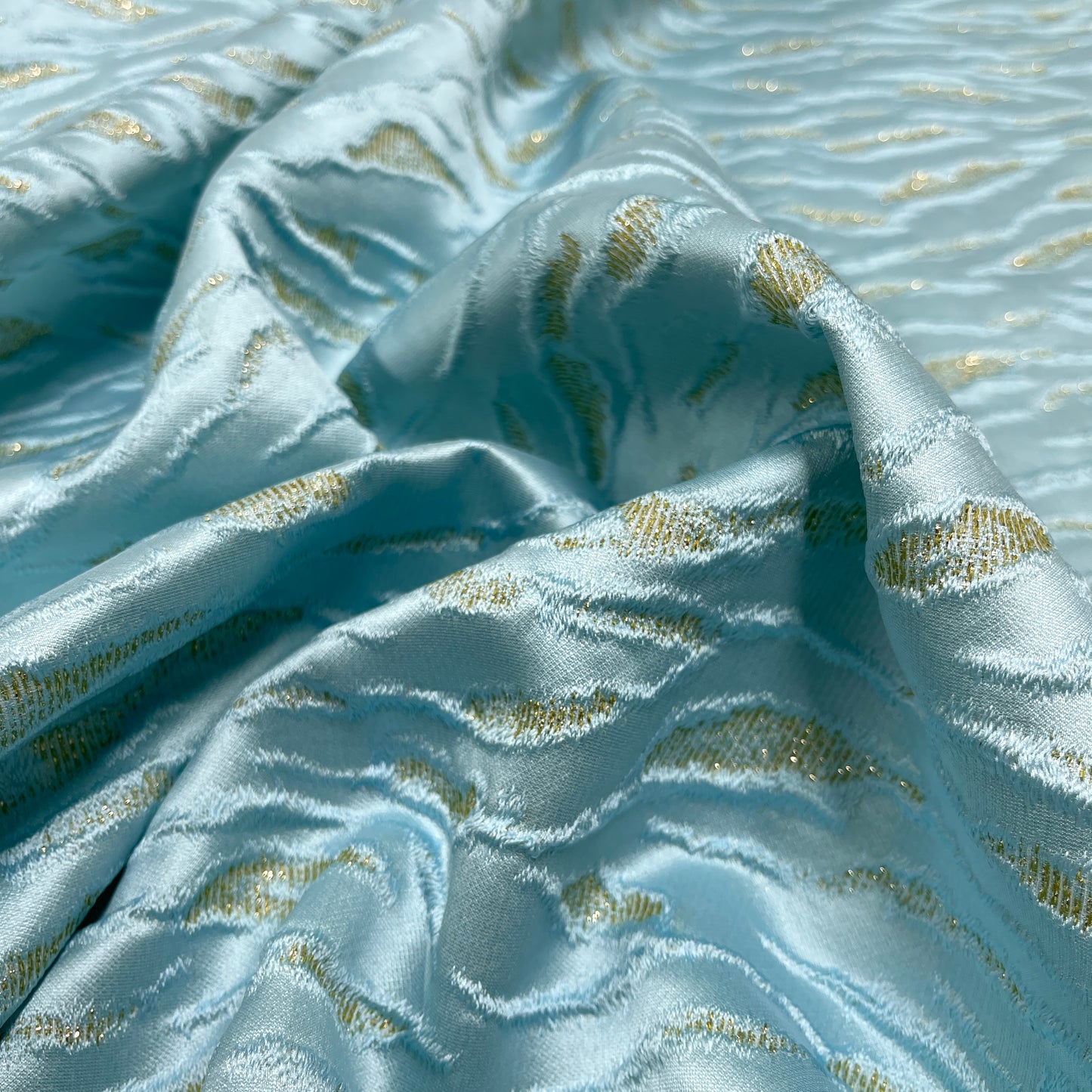Silk jacquard – Waves Azure Green