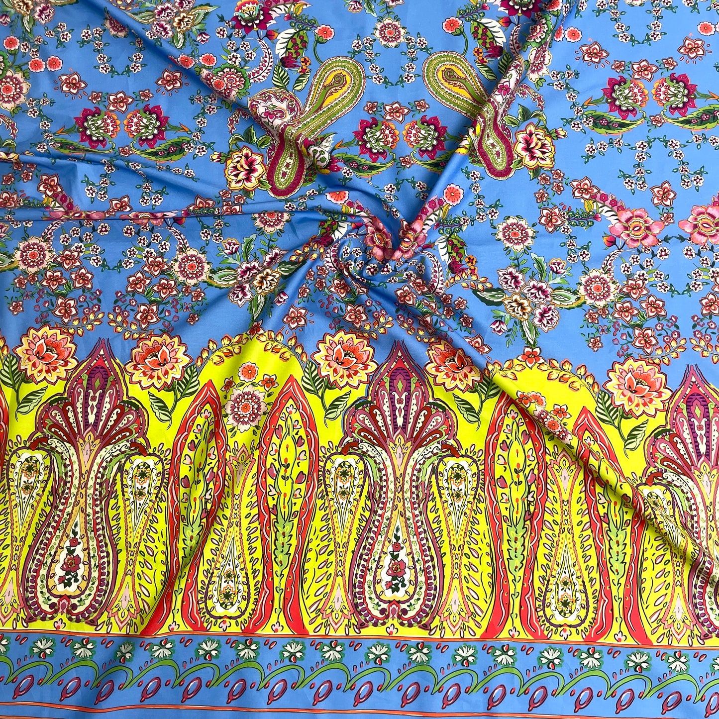 Cotone -  Paisley Floreale con Bordo Ornamentale