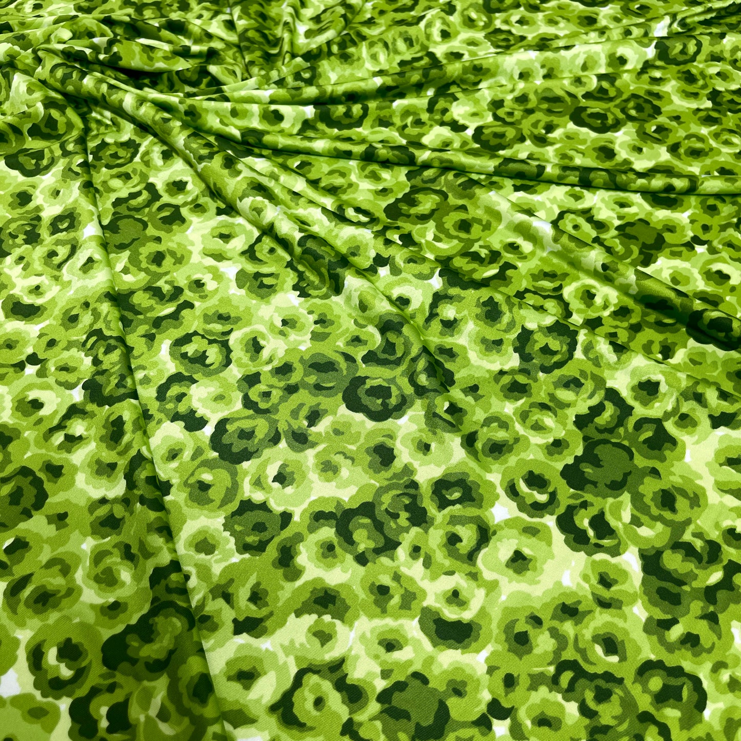 Jersey di Viscosa Fantasia Floreale Verde