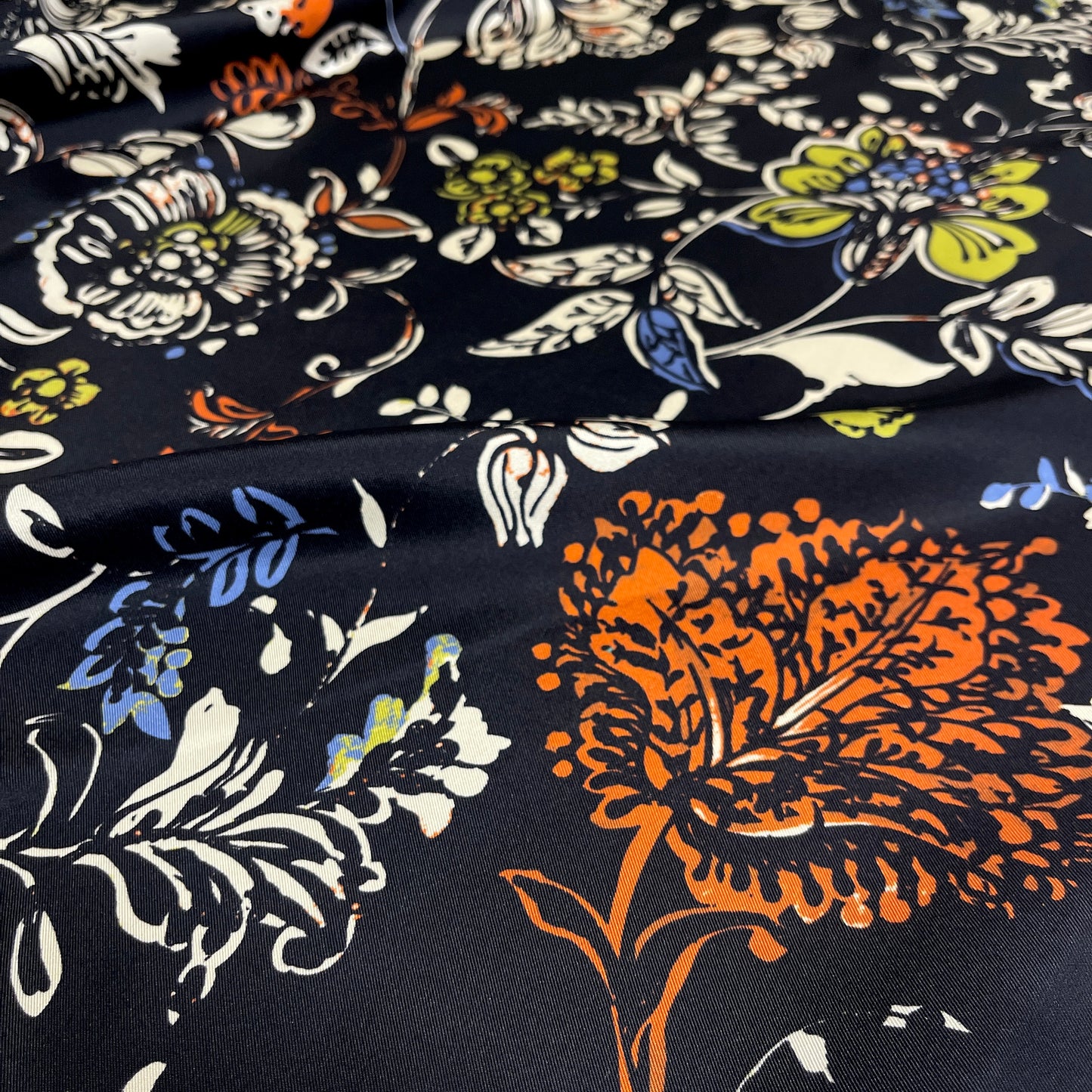 Black Floral Silk Twill | 2.60 × 1.40 m