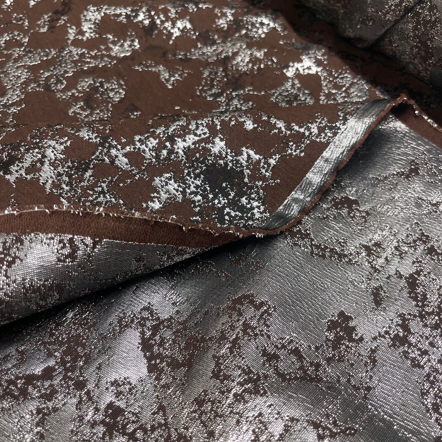 Floral jacquard – Laminated brown