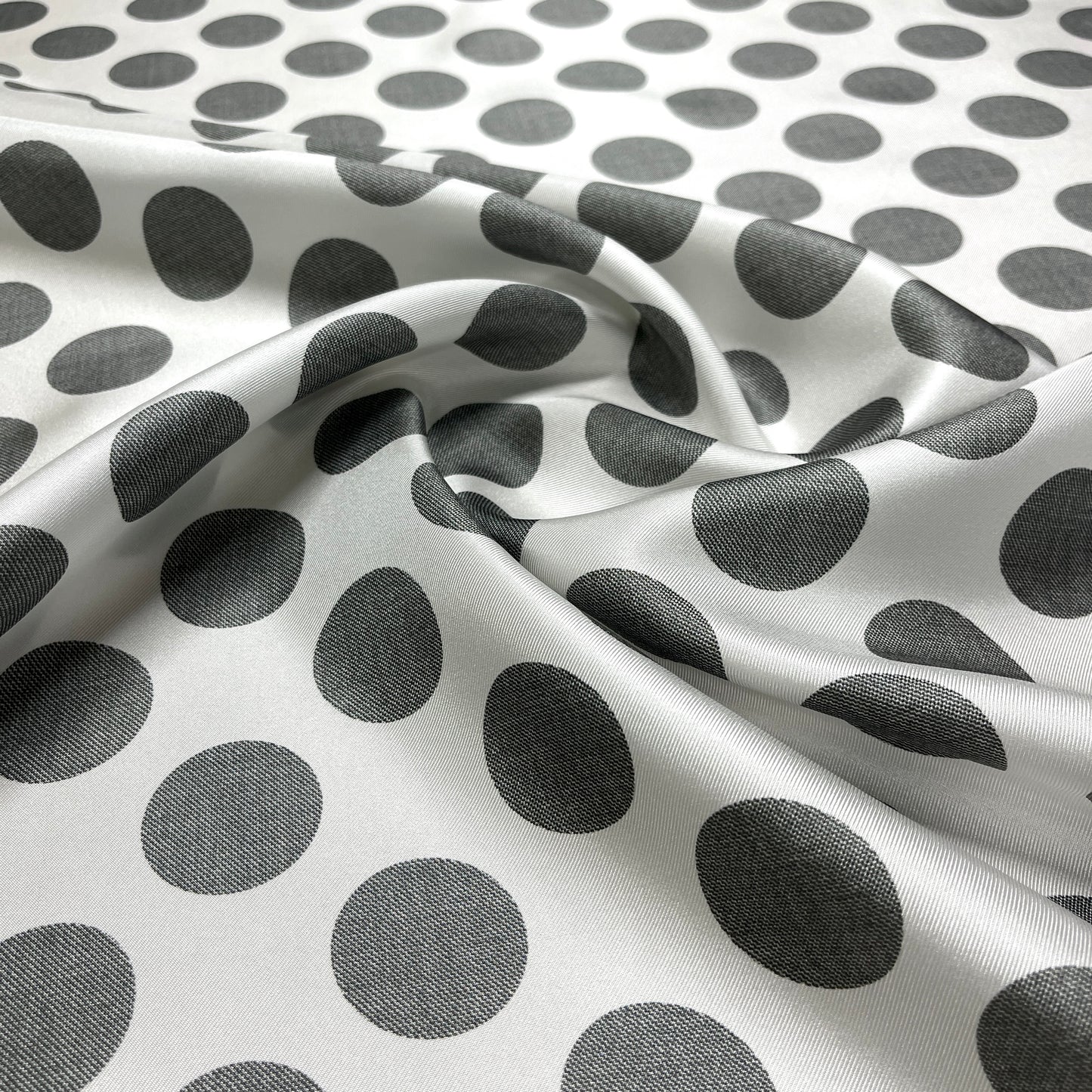 Mother-of-Pearl Grey Polka Dot Silk Twill