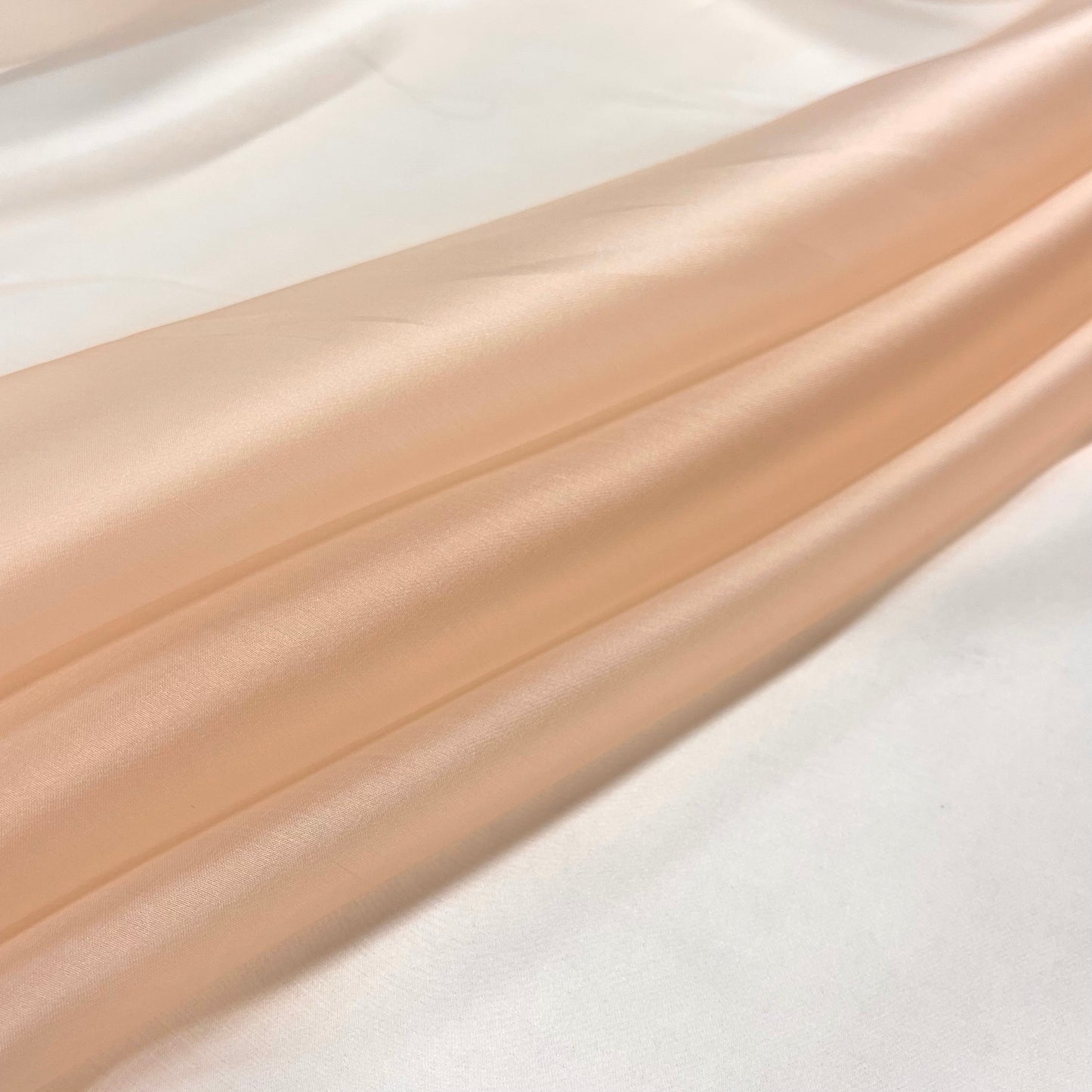 Silk organza – Light peach