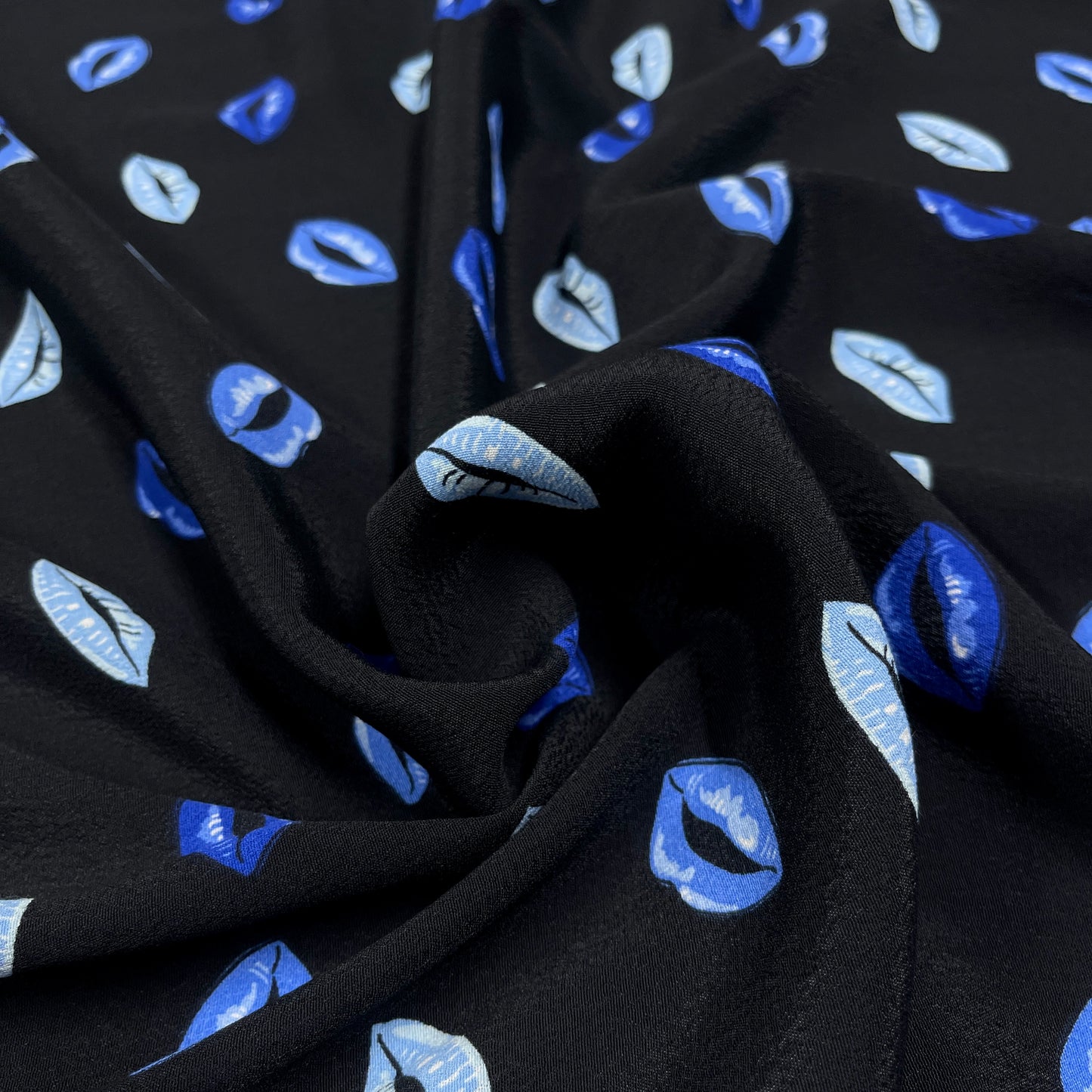 Viscosa Crepe Lips Blu