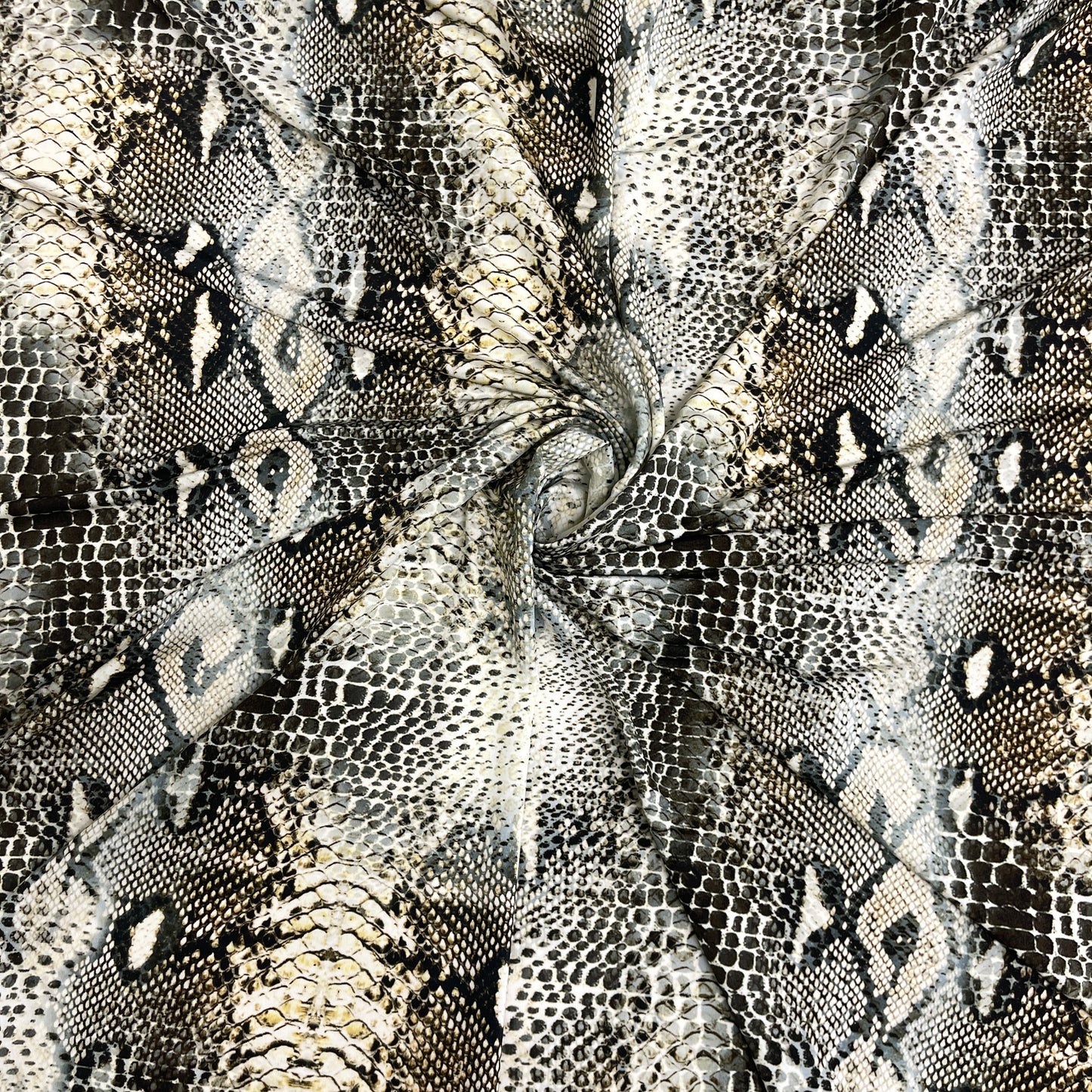 Jersey di Viscosa Fantasia Pitonata