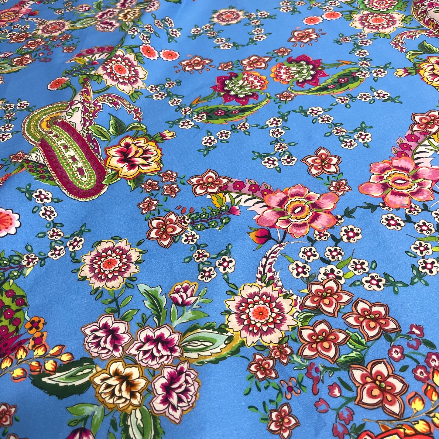 Cotone -  Paisley Floreale con Bordo Ornamentale