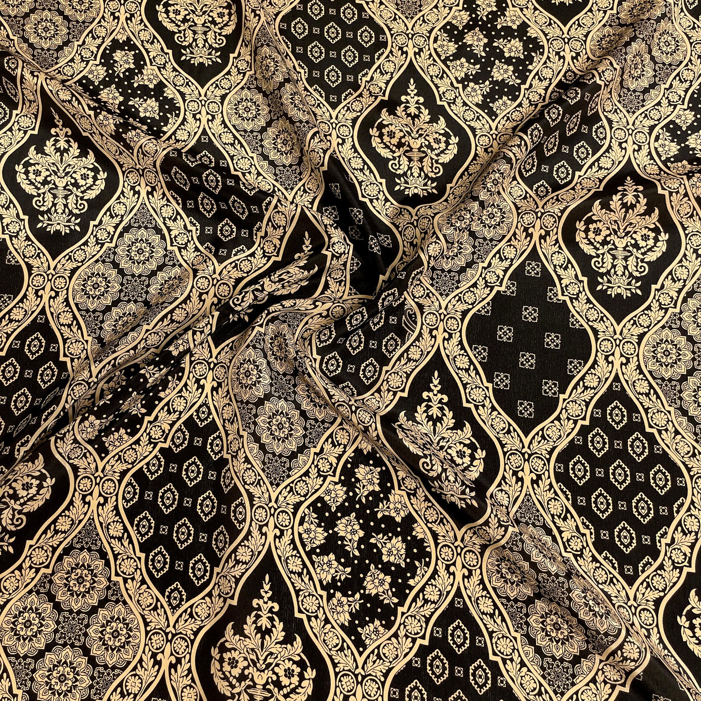 Crepe de Chine di Seta -  Damascata Nero e Beige
