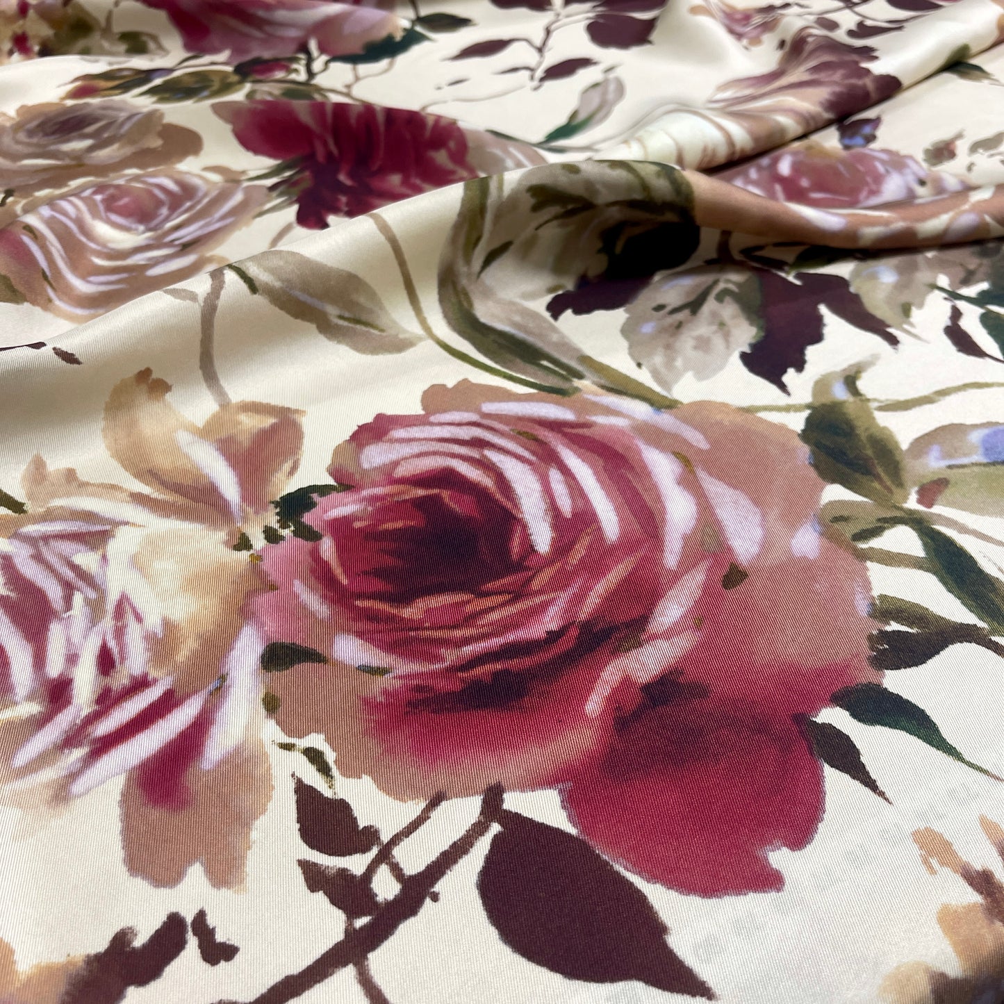 Twill di Seta Floreale Rose| 1,70 × 1,40 m