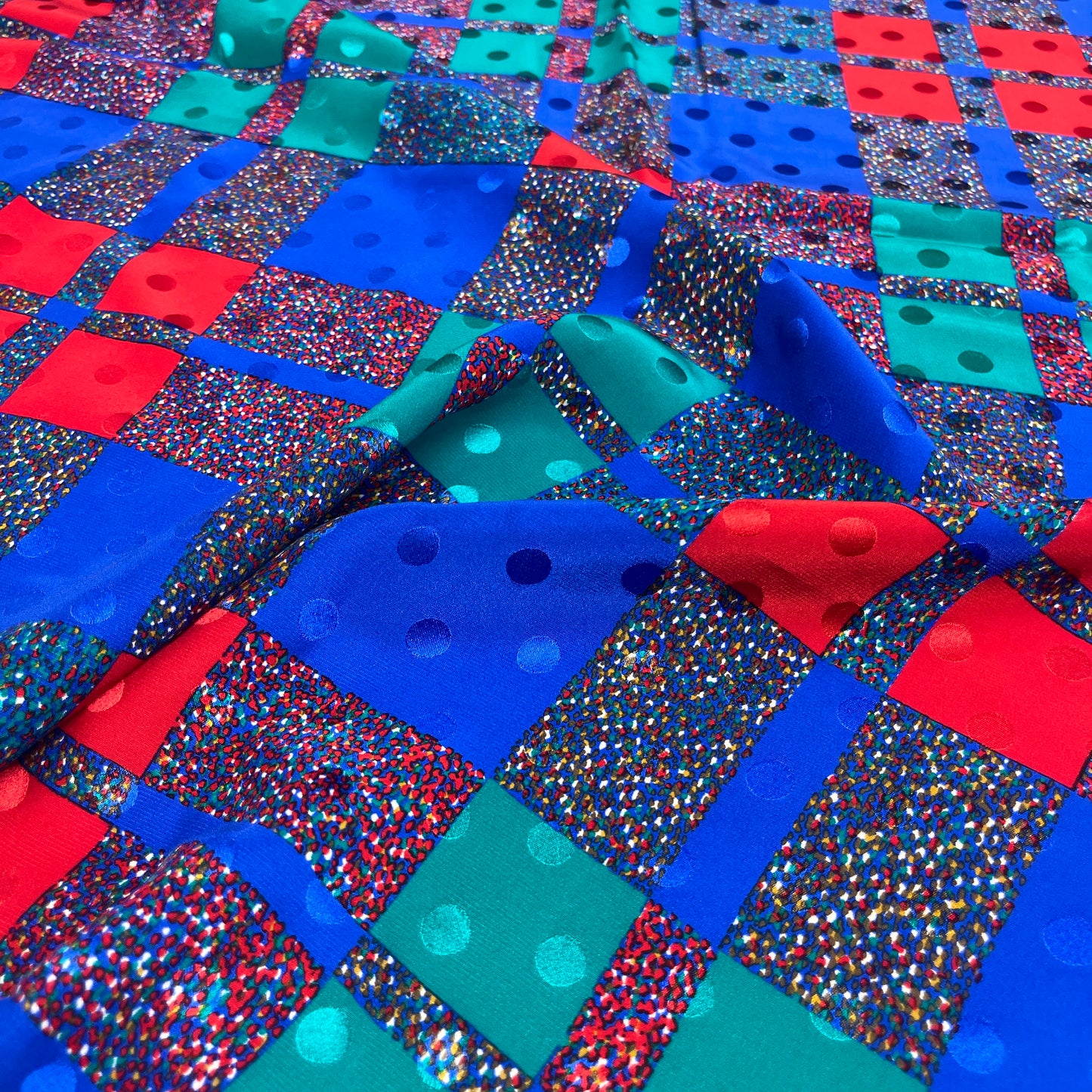 Seta Jacquard Fantasia Geometrica – 2,10 × 1,40 m