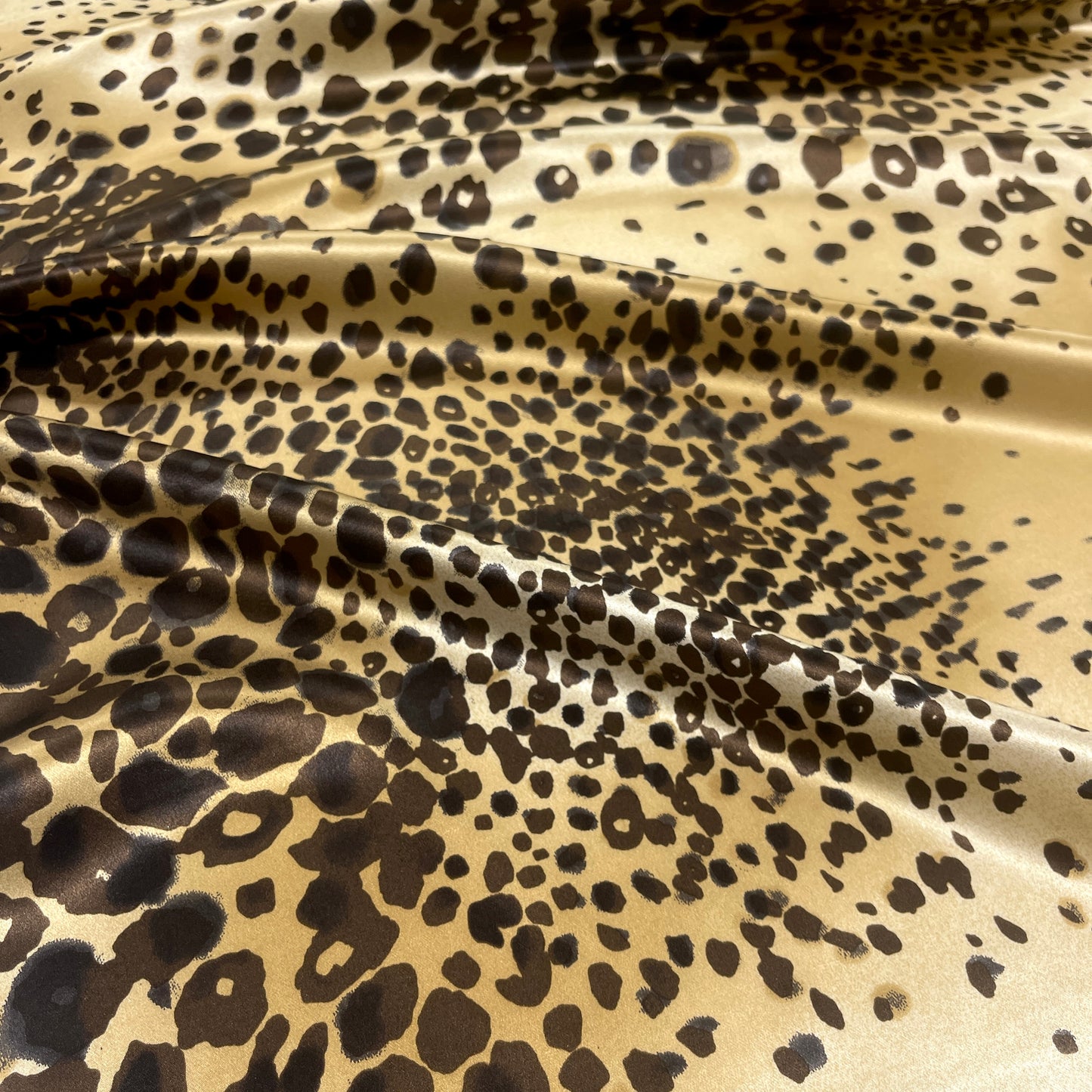 Raso di Seta - Leopard Luxury Beige Sabbia