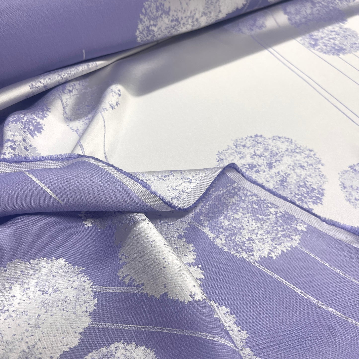 Viscose Cady Jacquard - Lilac Flowers
