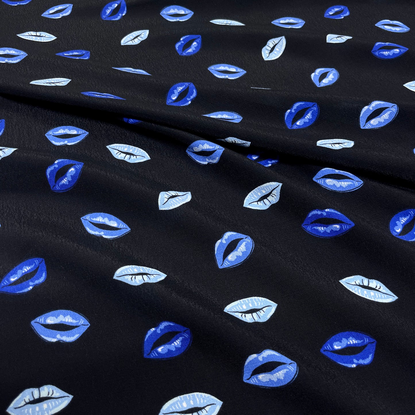 Viscosa Crepe Lips Blu