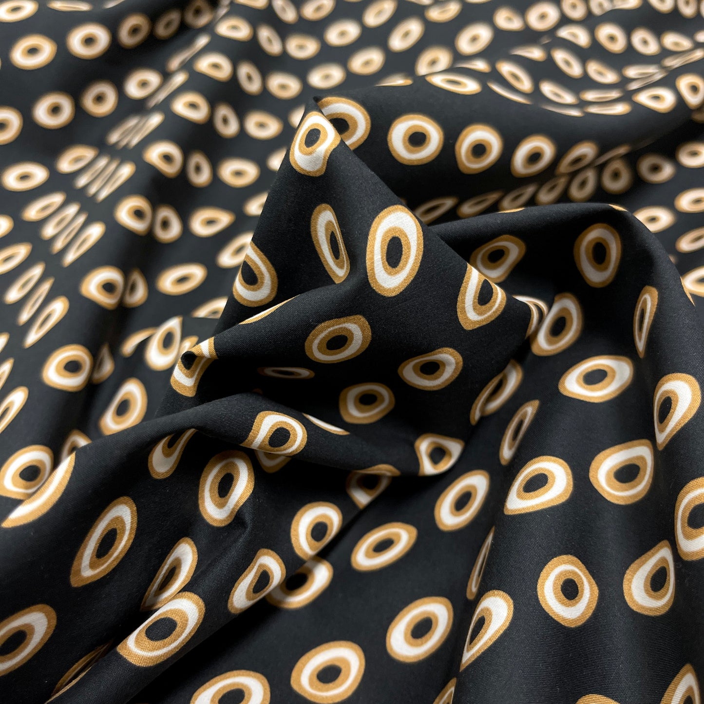 Popeline di cotone - Nero geometrica
