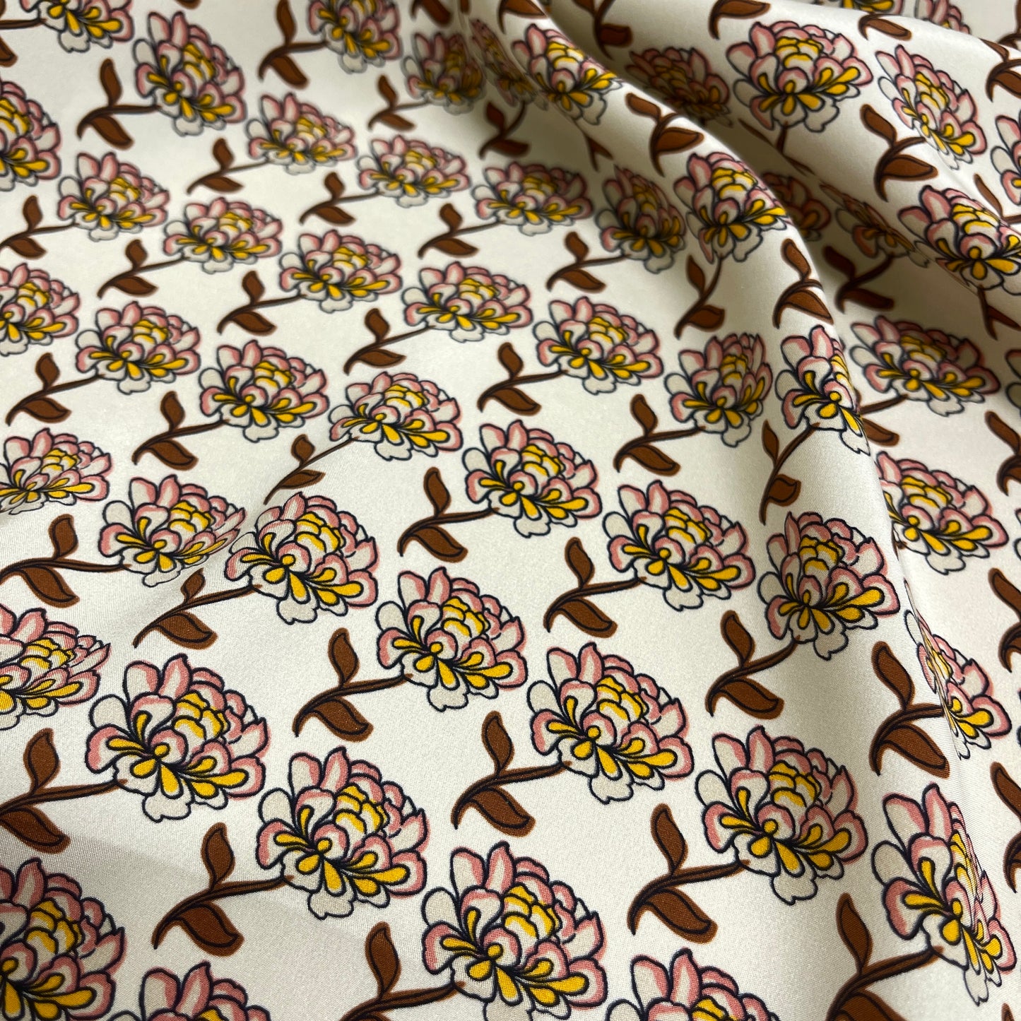 Seta Crepe de Chine  Floreale Geometrica – 1,50 × 1,40 m