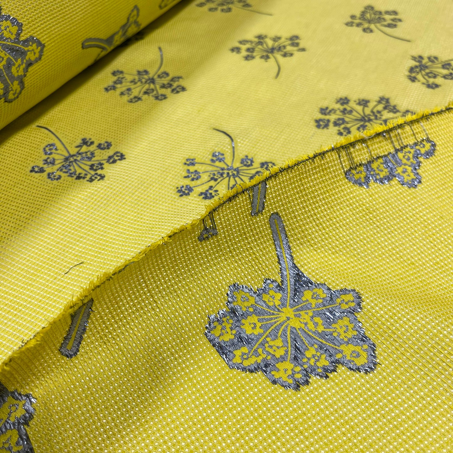 Floral fil coupé jacquard – Ochre Yellow