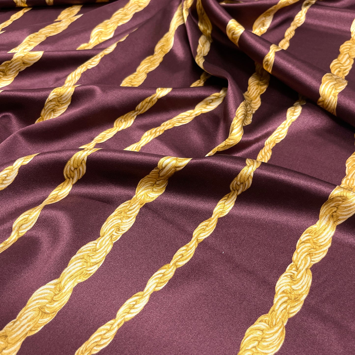 Raso di Seta Elasticizzato  Corde Oro – 1,50 × 1,40 m