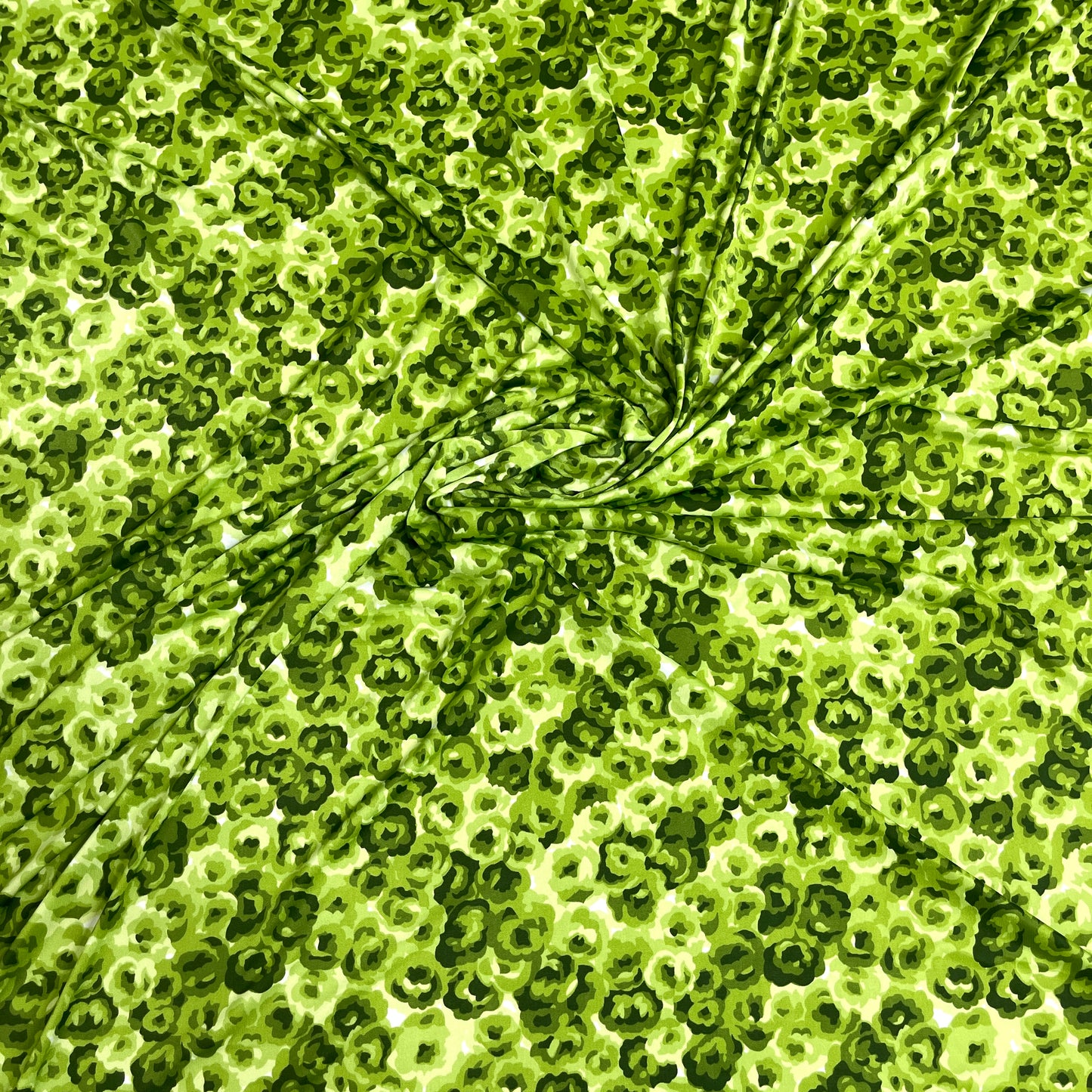 Jersey di Viscosa Fantasia Floreale Verde
