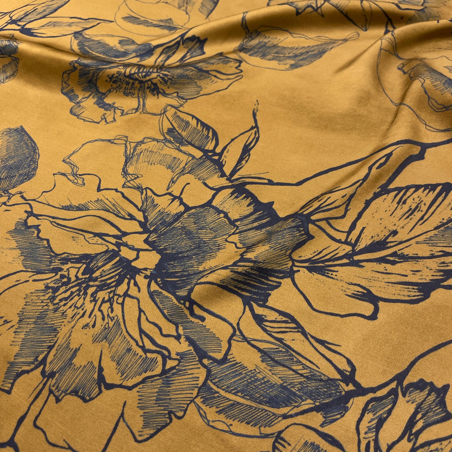 Satin di Viscosa -Floreale Acquerello Marrone e Blu