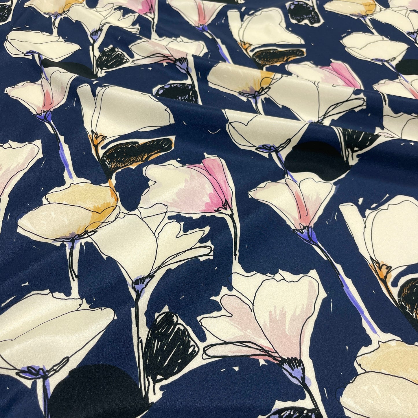Seta Crepe Satin Back - Floreale navy e cipria