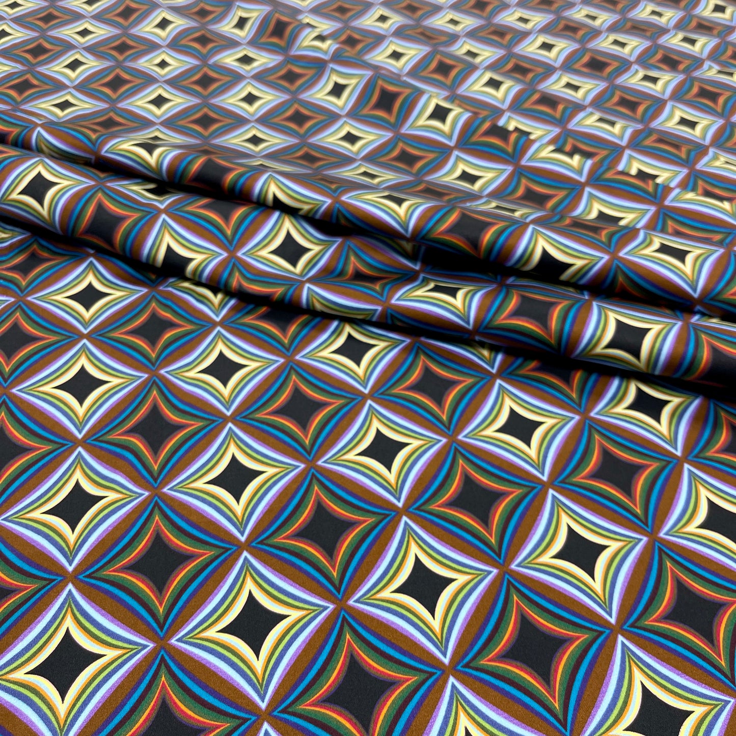 Cotone Rasatello Fantasia Geometrica