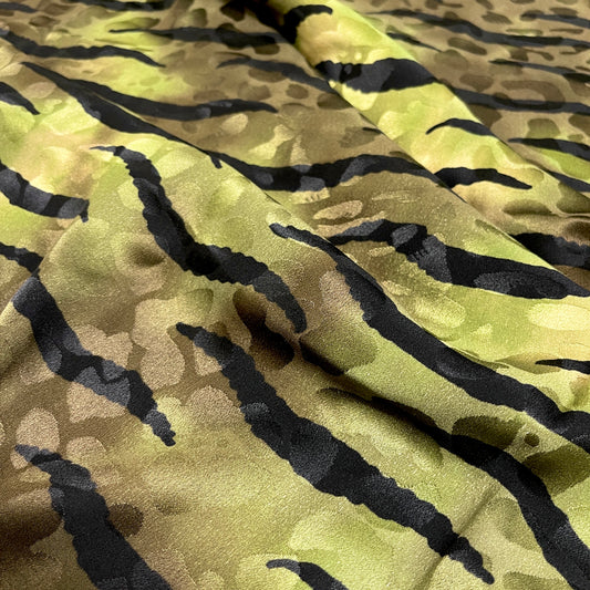 Seta Jacquard Animalier Verde Oliva – 1,30 × 1,40 m