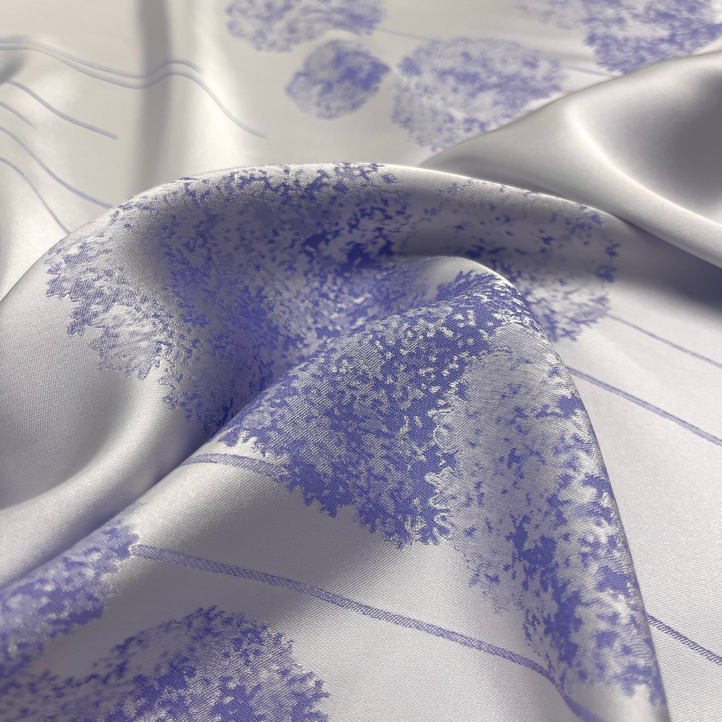 Viscose Cady Jacquard - Lilac Flowers