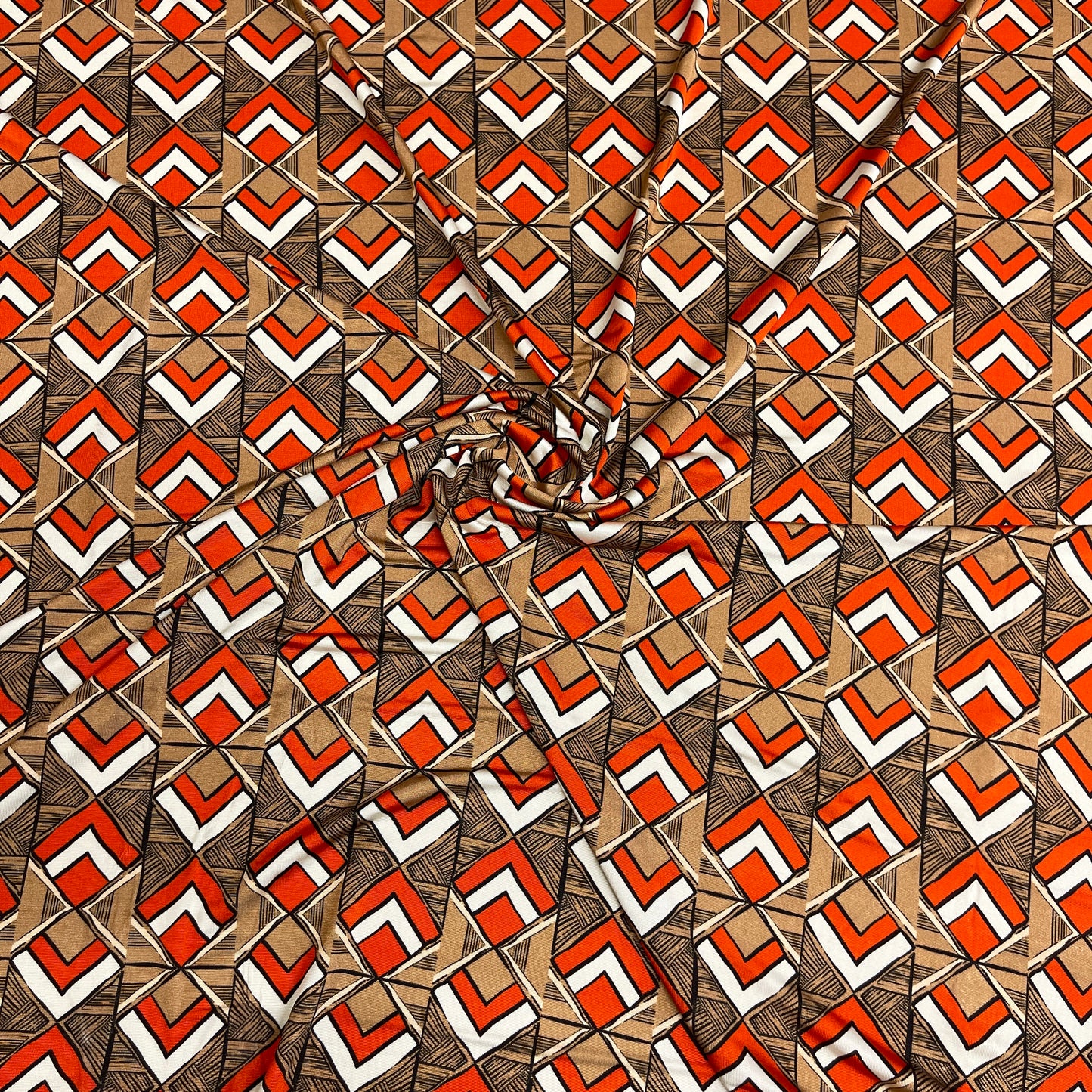 Jersey di Viscosa Fantasia Geometrica Arancio e Beige