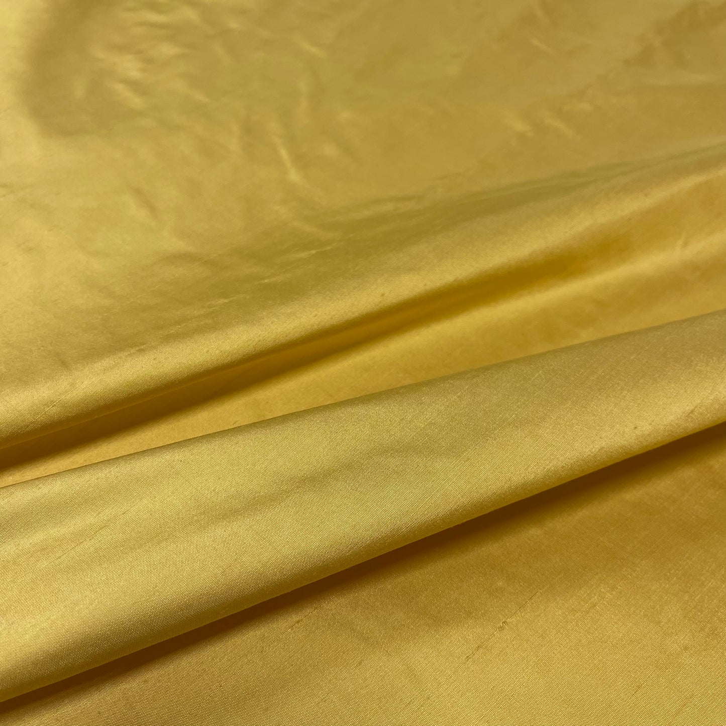 Solid color Shantung silk