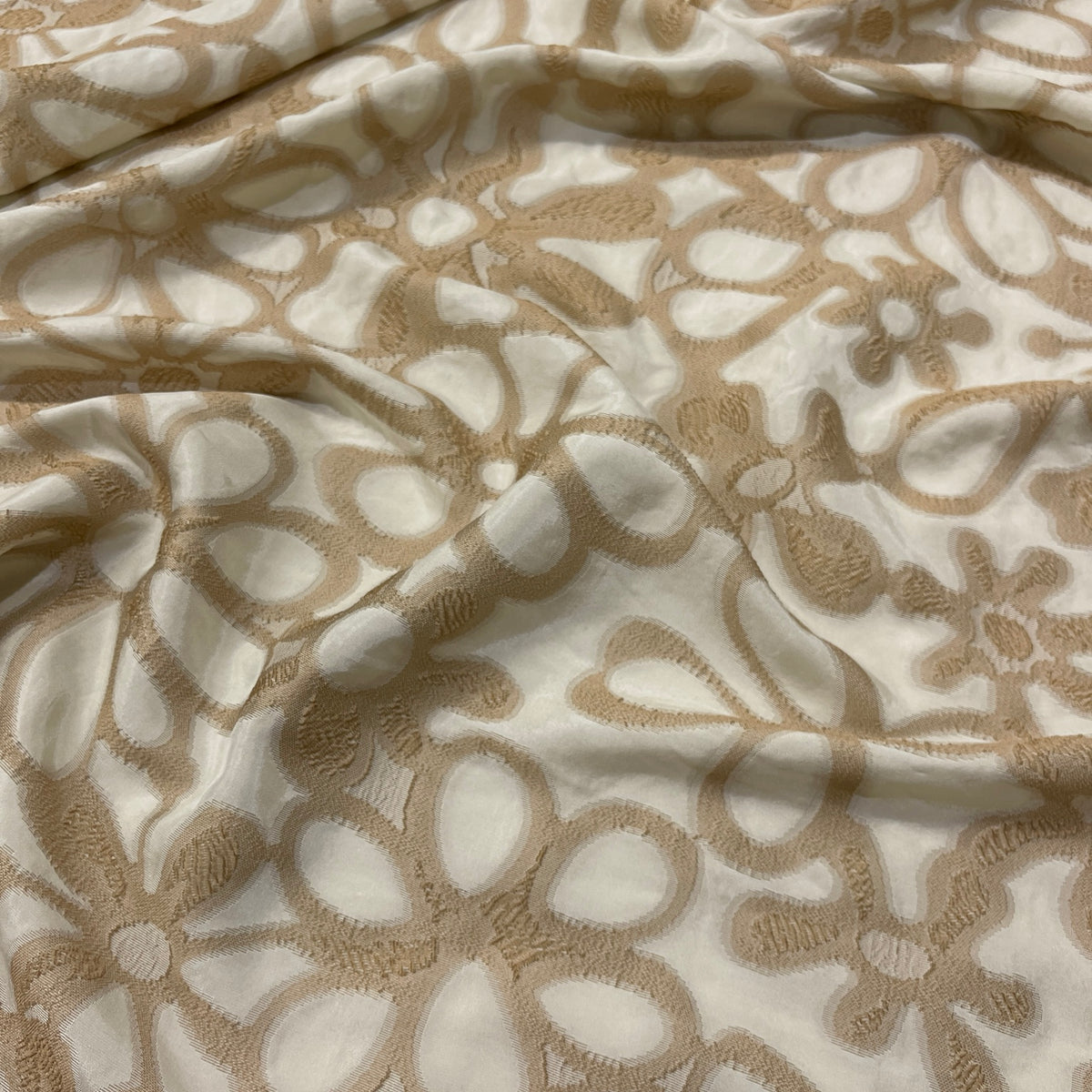 Fantasia floreale fil coupé avorio e beige