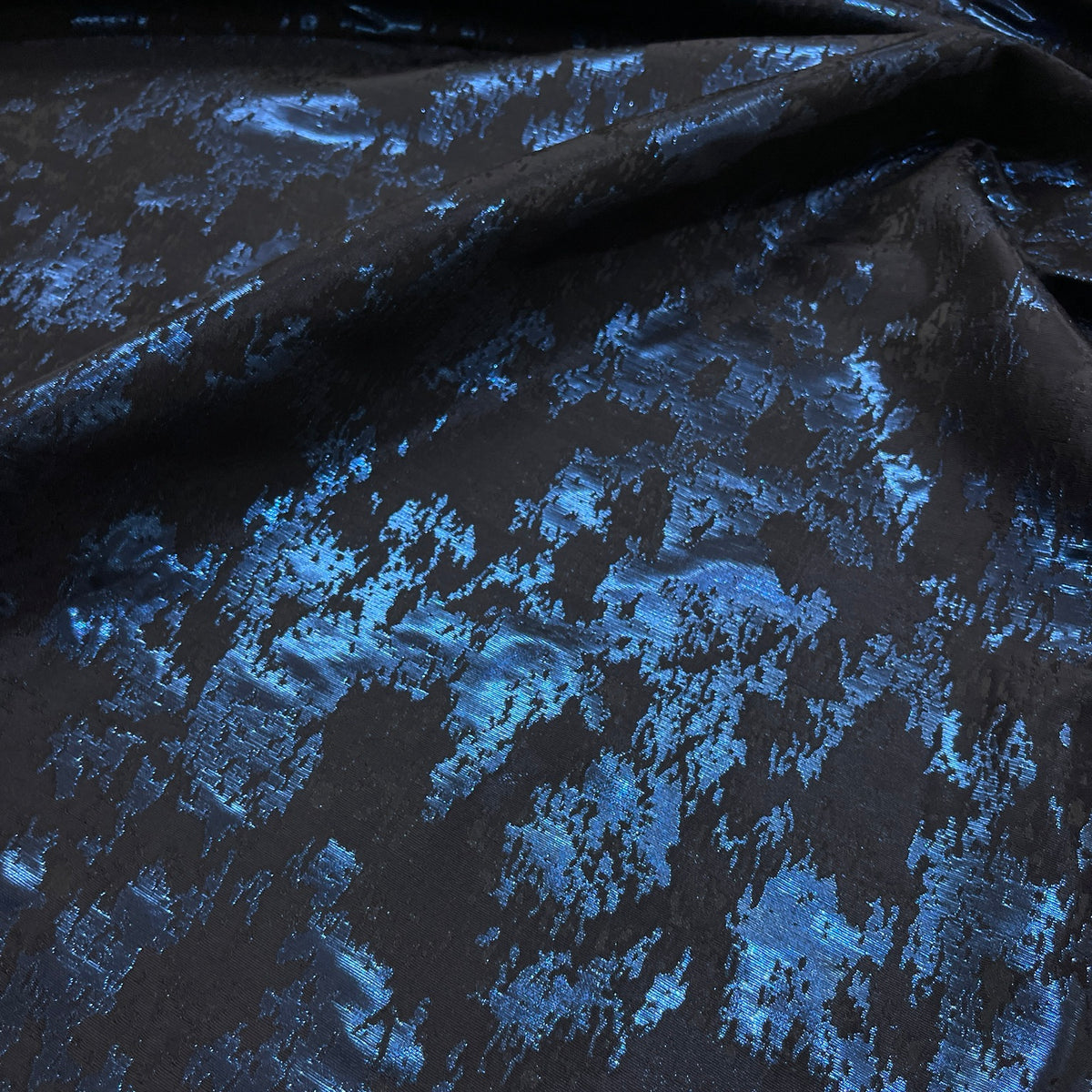 Jacquard astratto blu e nero Made in Italy