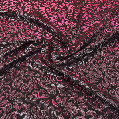 Jacquard ornamentale fucsia e argento su fondo nero