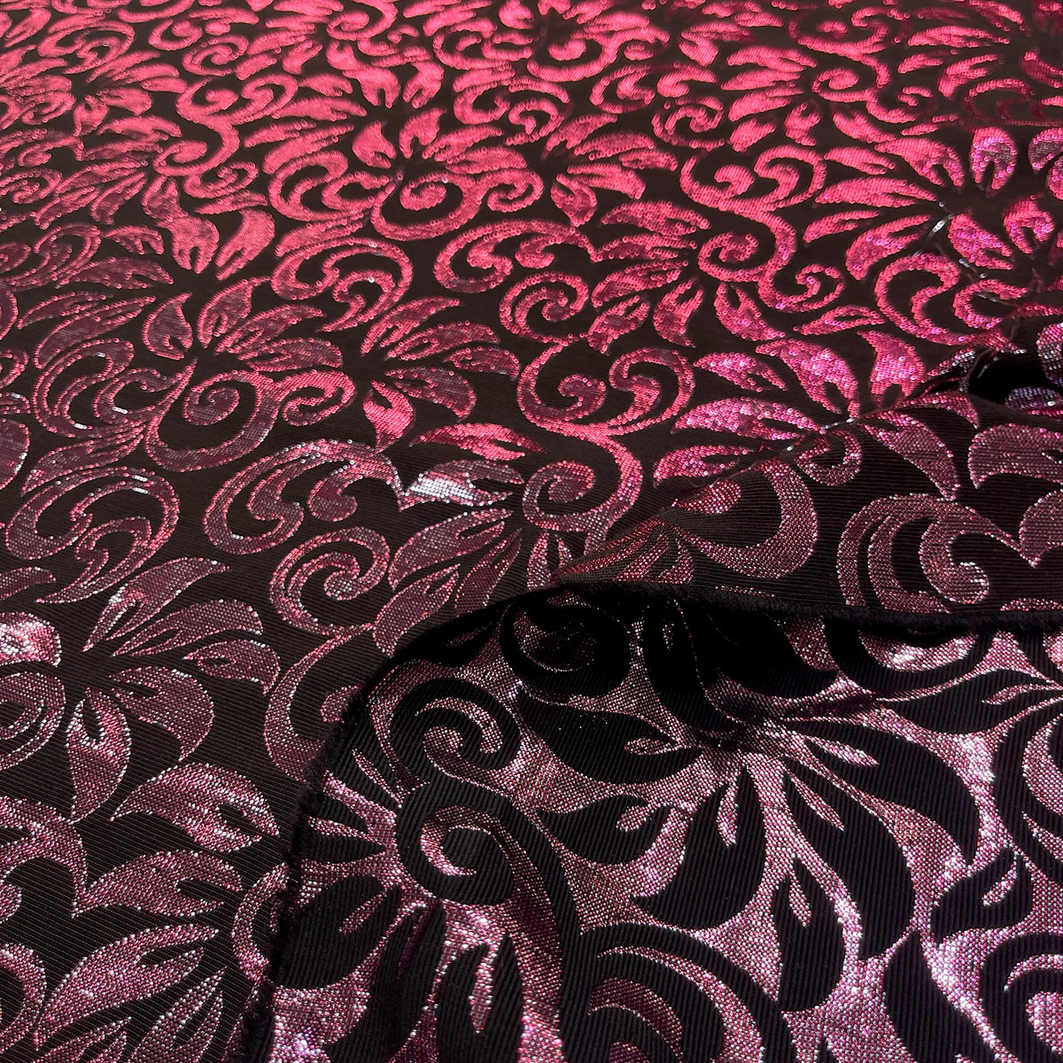 Dettaglio trama jacquard fucsia e argento
