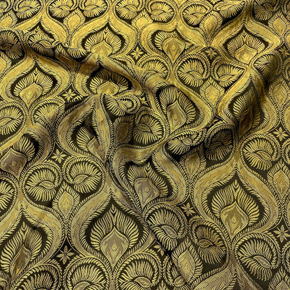 Jacquard ornamentale oro e nero Made in Italy