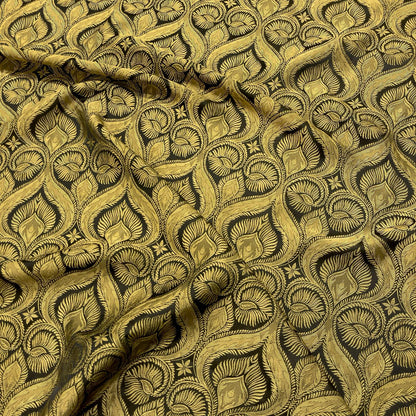 Jacquard oro e nero drappeggiato