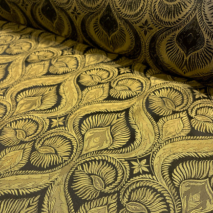 Dettaglio fantasia jacquard oro e nero