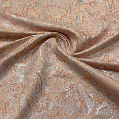 Jacquard in poliestere fantasia paisley, vista del tessuto drappeggiato
