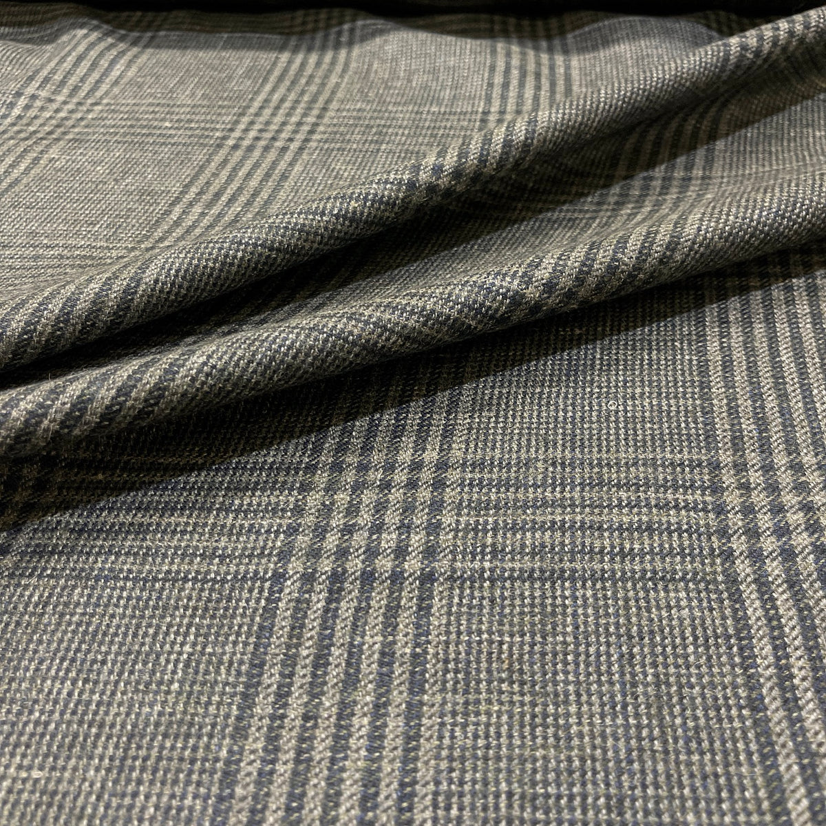 Pura lana vergine Principe di Galles verde con check blu notte