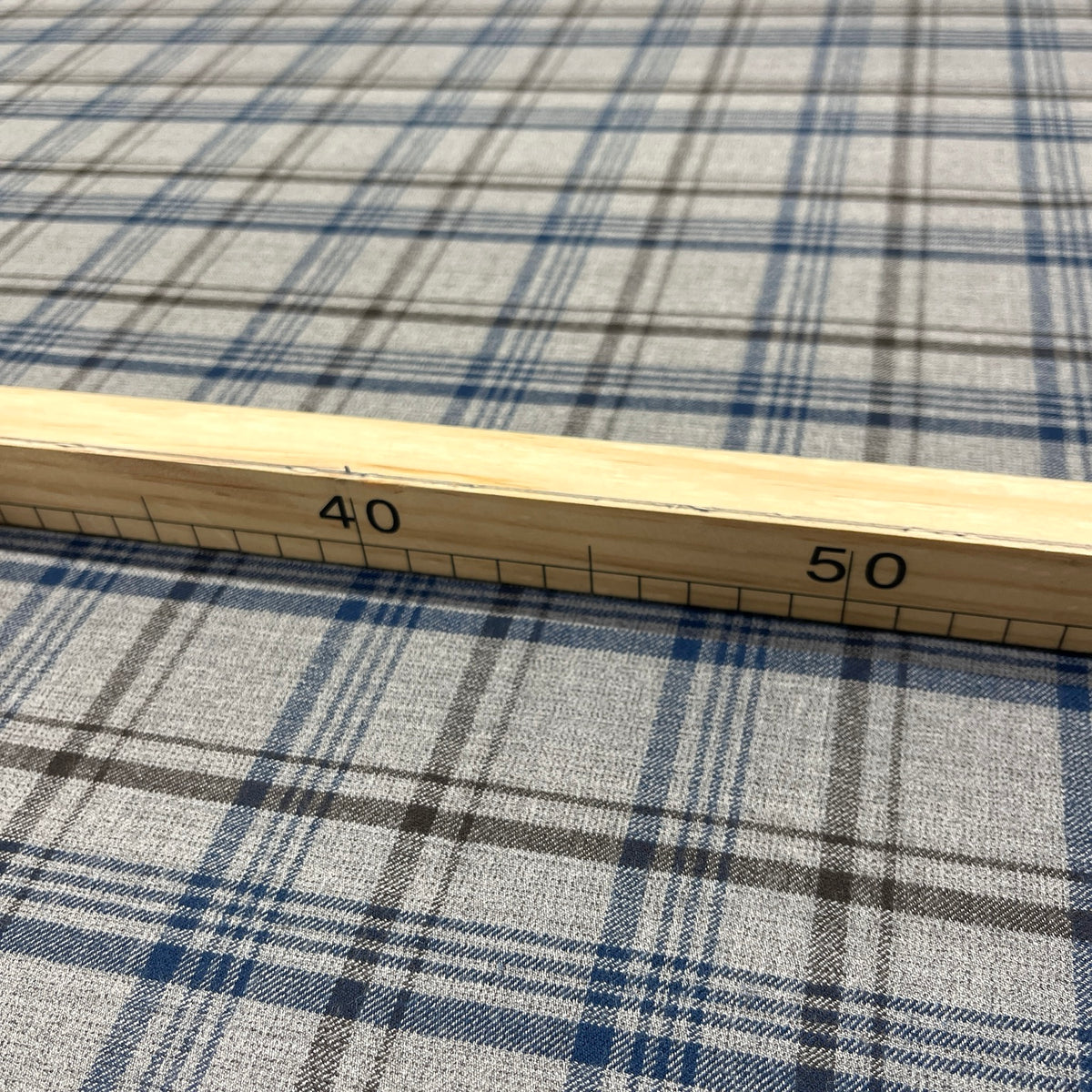 Lana vergine elasticizzata tartan grigio e blu