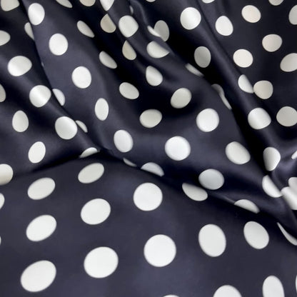 Raso di Seta a Pois Bianco e Nero – 2,40 × 1,40 m