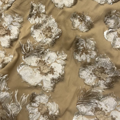 Jacquard in Viscosa con Fiori Ricamati