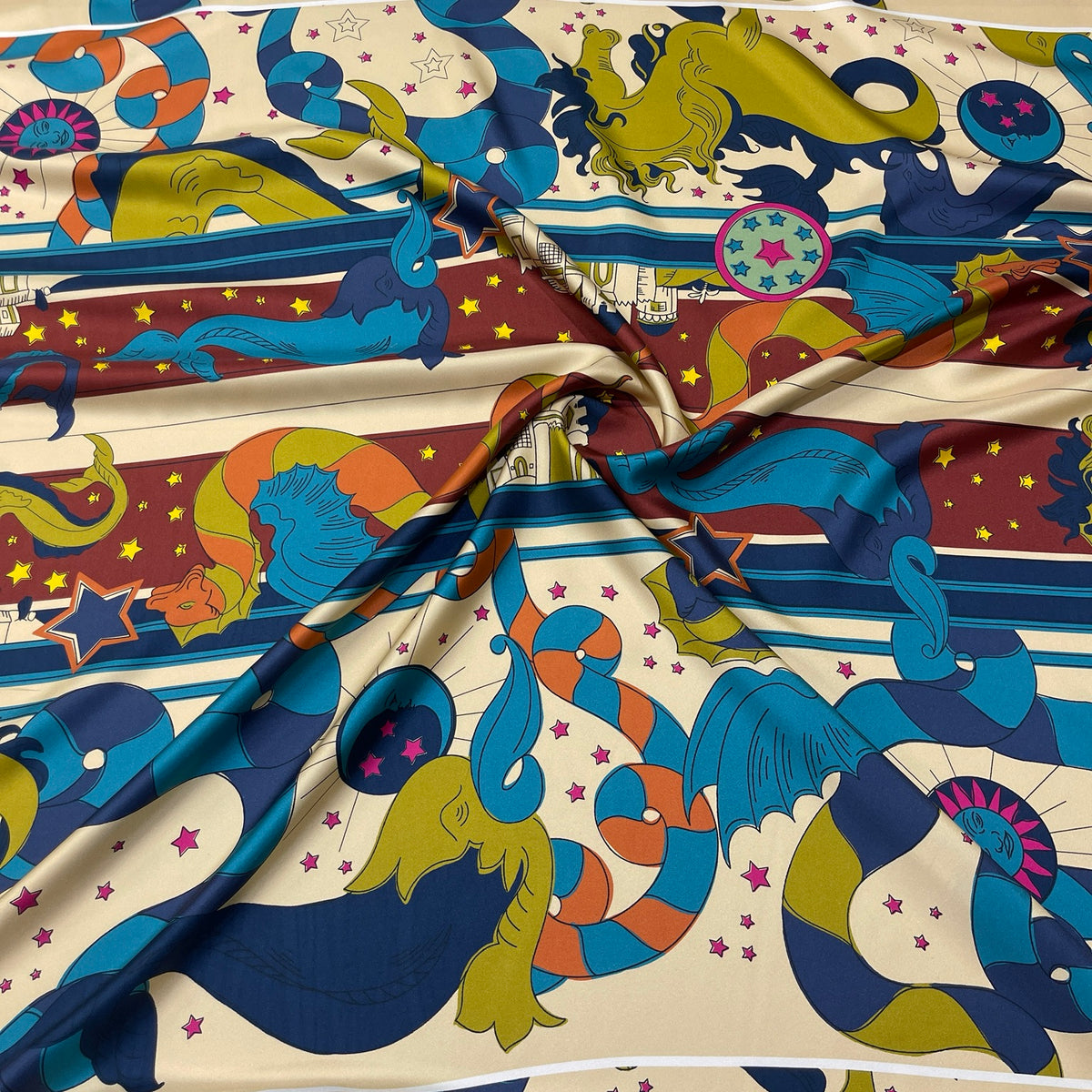 Pannello in twill 100% seta con fantasia zodiacale multicolore