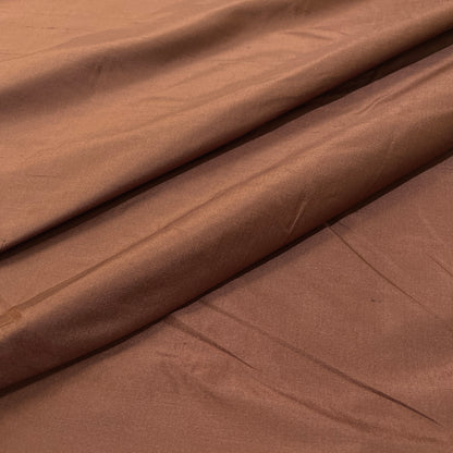 Shantung in pura seta marrone - dettaglio